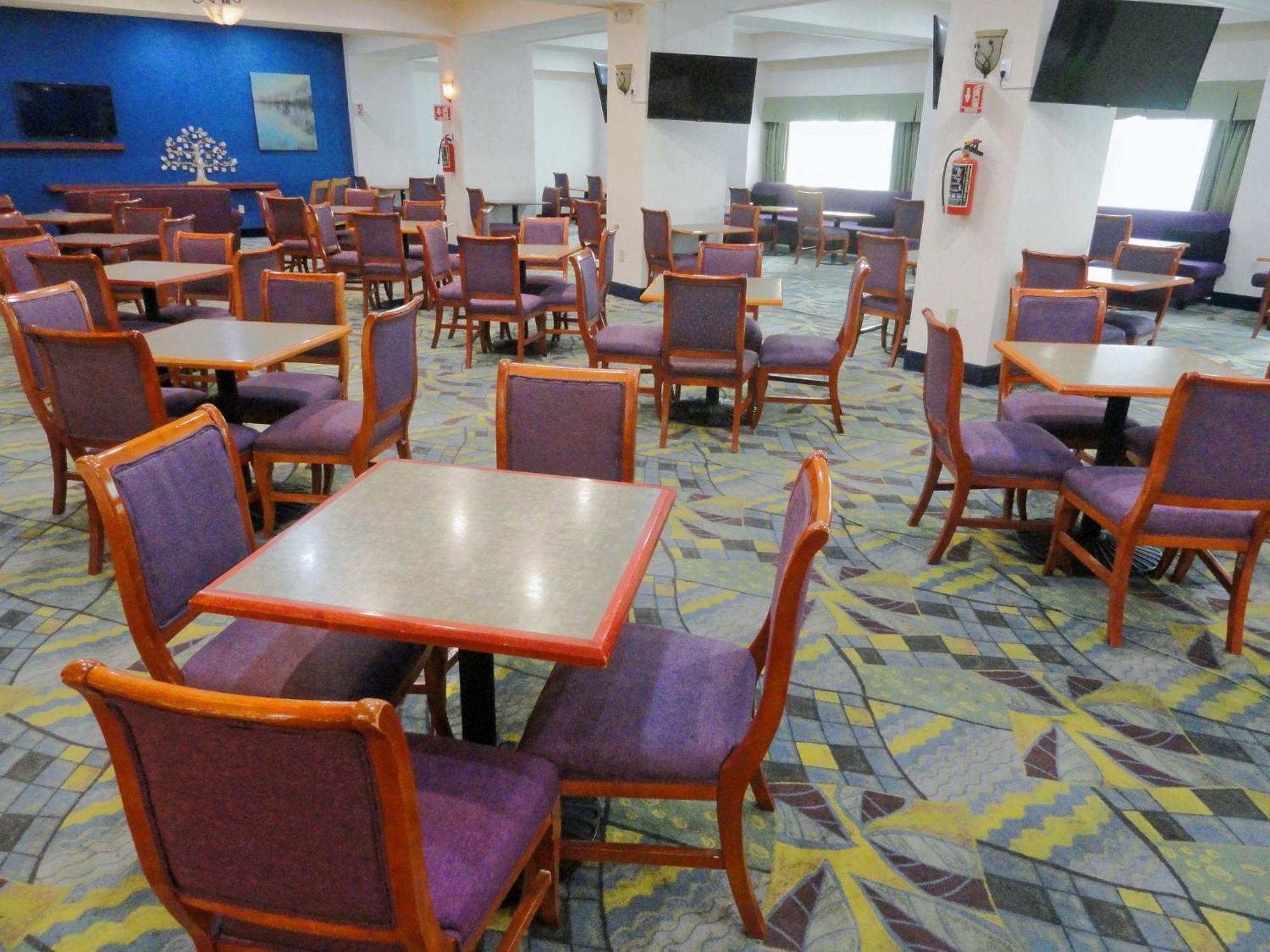 Holiday Inn Express & Suites Toluca Zona Aeropuerto By Ihg Eksteriør billede
